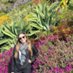 Meet your Posher, Caitlin